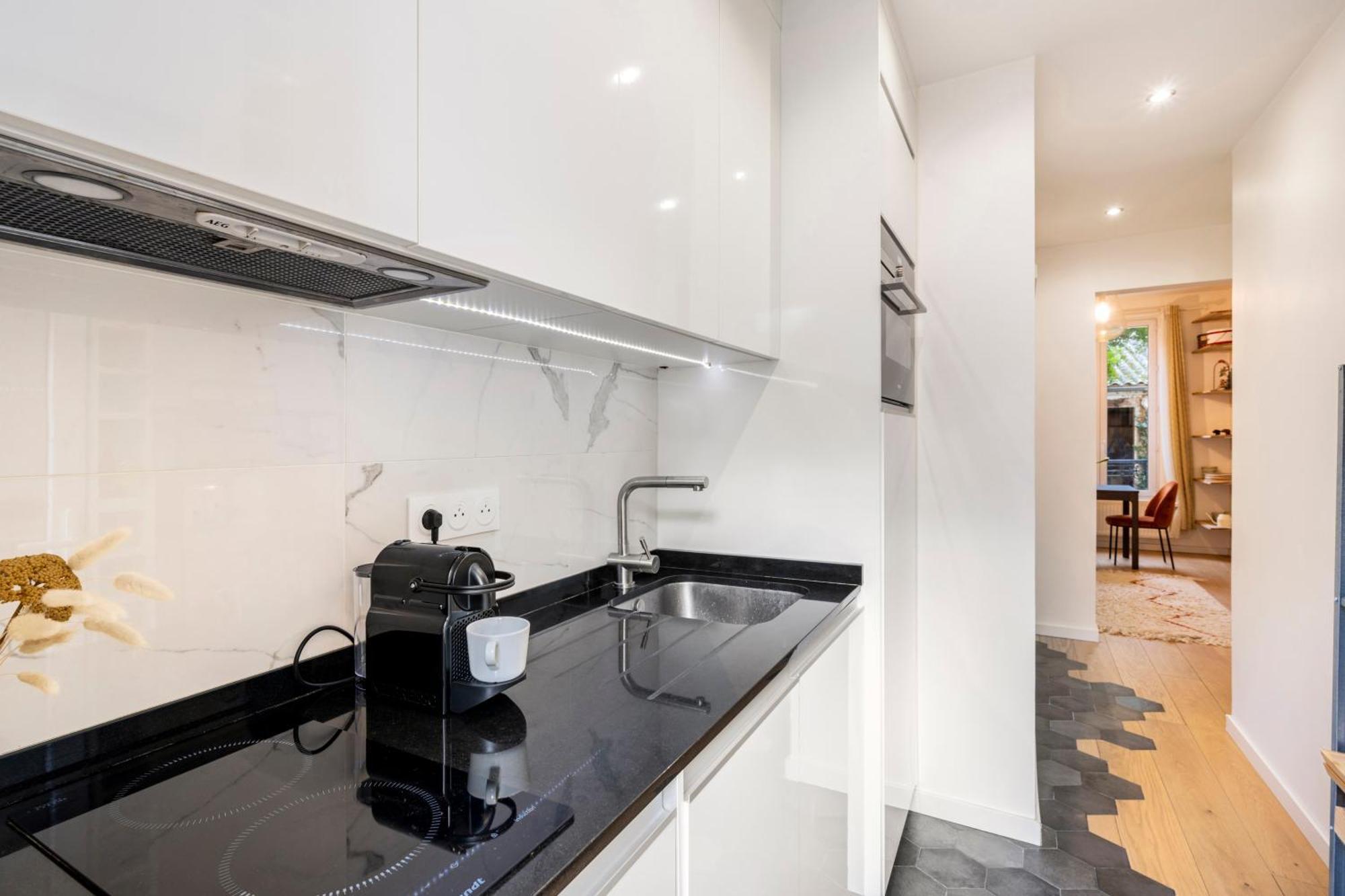La Defense Apartment